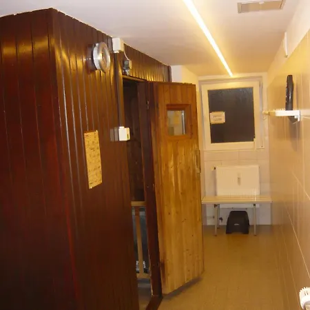 Apartment Moderne Ferienwohnung Mit Schwimmbad Und Sauna