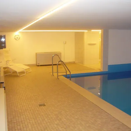 Moderne Ferienwohnung Mit Schwimmbad Und Sauna